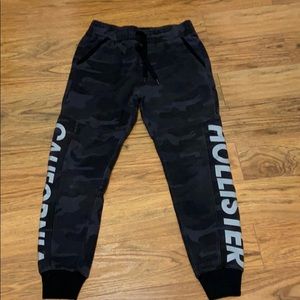 XS hollister joggers
